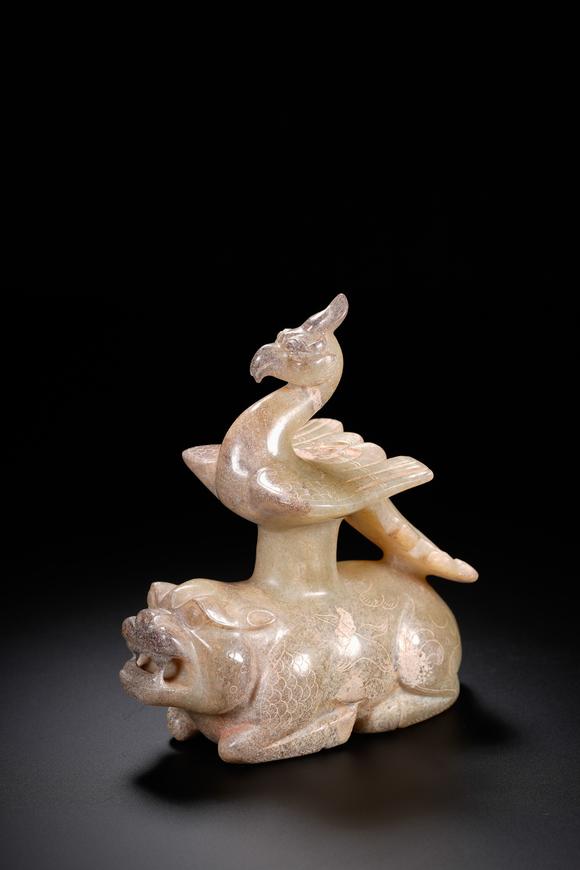日本東競株式會社明以前 和田玉 “鳳鳥踏辟邪”
