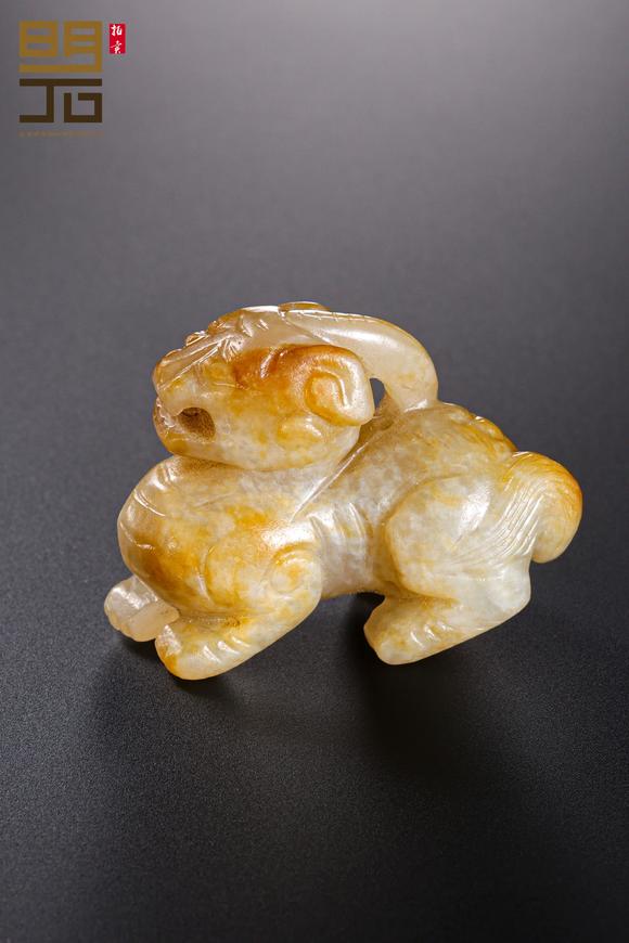 北京明石拍賣有限公司明 白玉辟邪獸