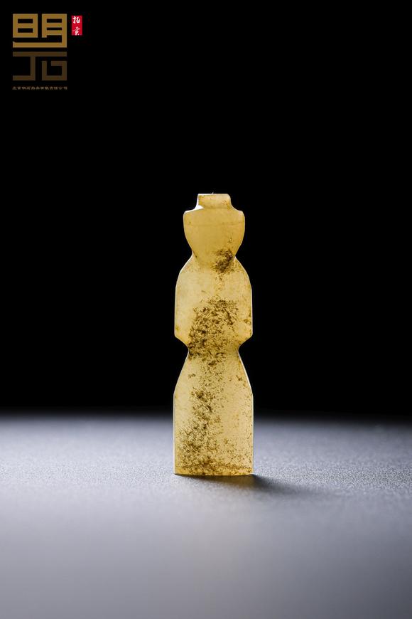 北京明石拍賣有限公司明 白玉翁仲