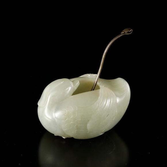 藝是拍賣(mài)清·玉雕鴛鴦水盂