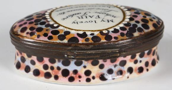 TooveysAn 18th century South Staffordshire enamel oval snuff box, decorated