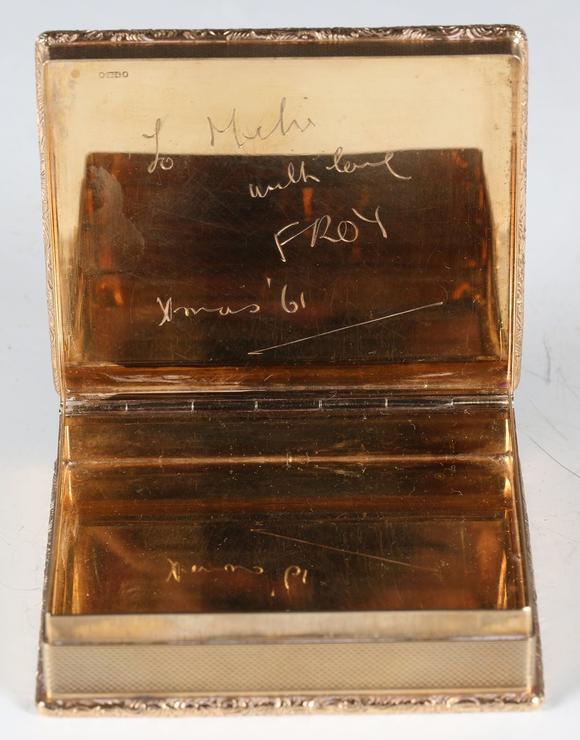 TooveysA mid-20th century 9ct gold rectangular box with overall machine eng