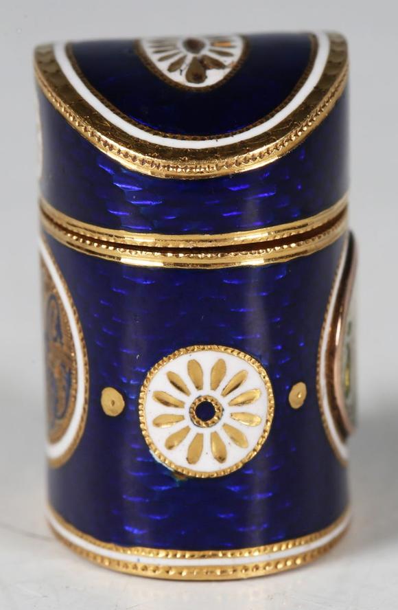 TooveysA fine late 18th/early 19th century gold and enamelled novelty pill/