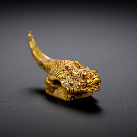 日本東海名古屋明以前 金制獸紋飾件