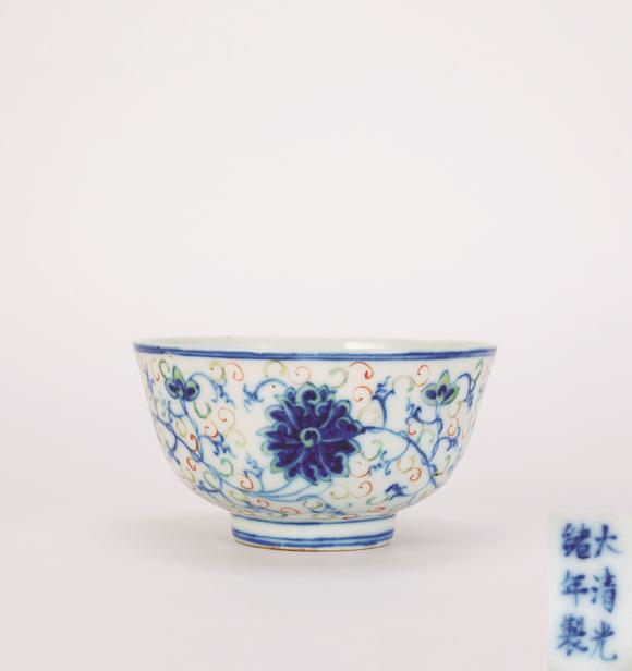四海九洲清光緒 青花礬紅纏枝紋蓮?fù)? sessionId=