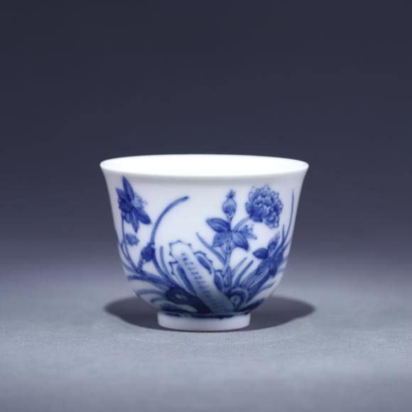 You Need清 康熙 青花洞石花卉杯 款識(shí)：“若深珍藏”  