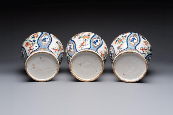 Rob Michiels AuctionsAn exceptional polychrome Dutch Delft five-piece garniture in Chinese Kangxi style, first quarter 18th C.