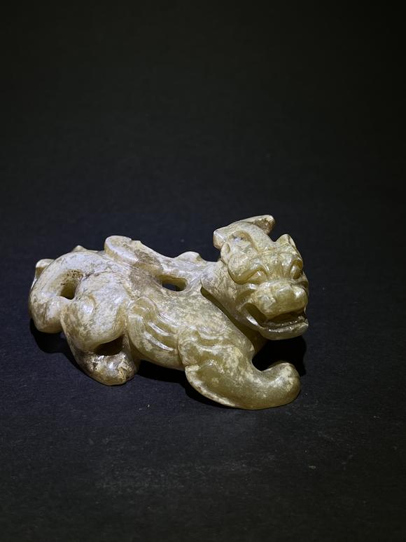 萬領(lǐng)國際商代円彫巻尾玉竜