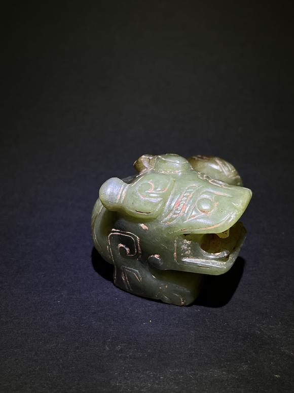 萬(wàn)領(lǐng)國(guó)際漢代玉辟邪瑞獣   附國(guó)華雜志著錄信息