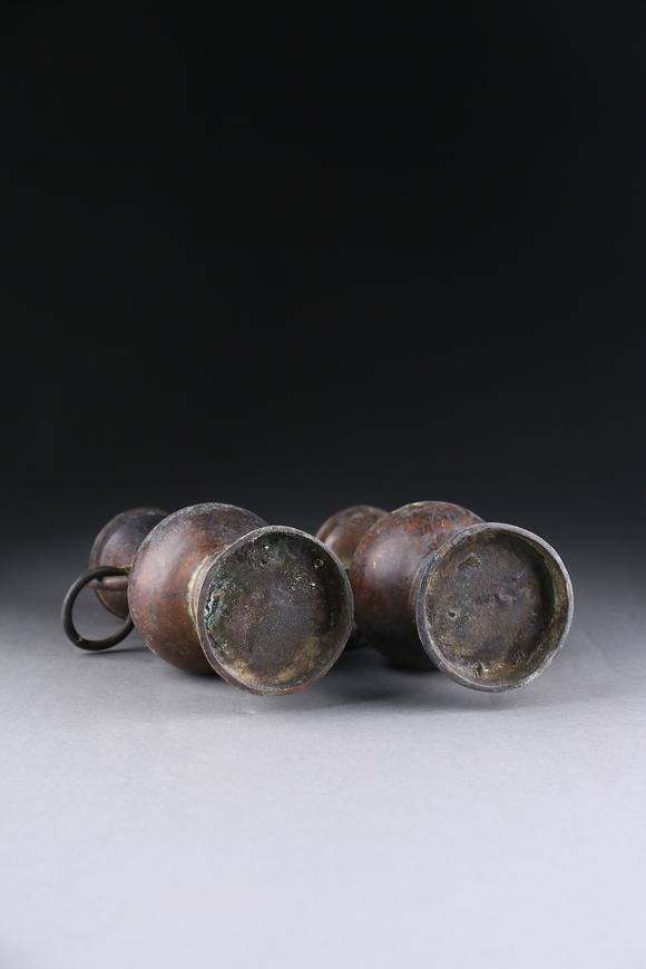 萬領(lǐng)國際銅雙獸耳活環(huán)瓶一對