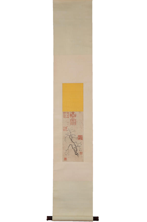 萬(wàn)領(lǐng)國(guó)際乾隆  梅花