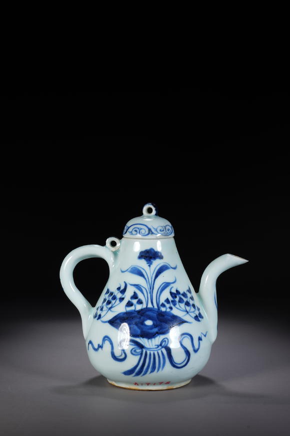萬領(lǐng)國際元青花執(zhí)壺