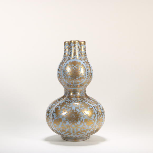 北京億宬 天藍(lán)釉描金三管葫蘆瓶