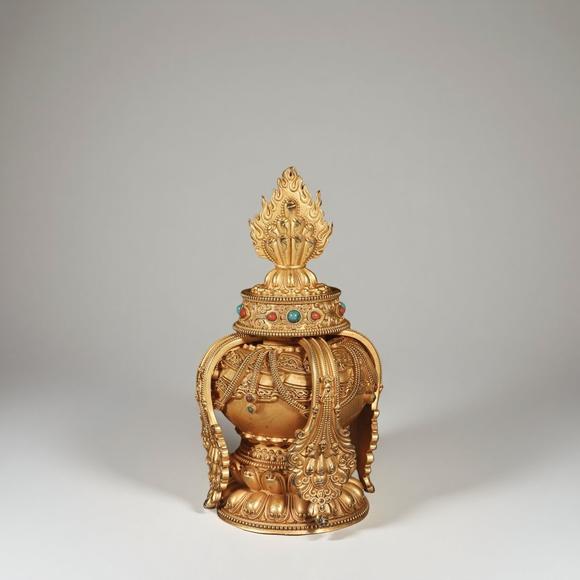 東京蕓術(shù)明 銅鎏金摩尼寶瓶