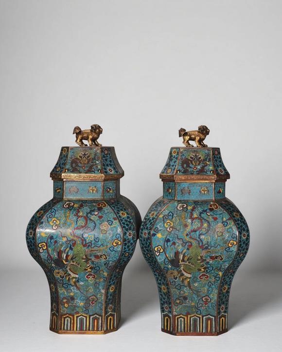 東京蕓術(shù)|2026東京蕓術(shù)競売春季藝術(shù)品拍賣會清 銅景泰藍(lán)掐絲琺瑯龍鳳紋六方獅鈕蓋罐