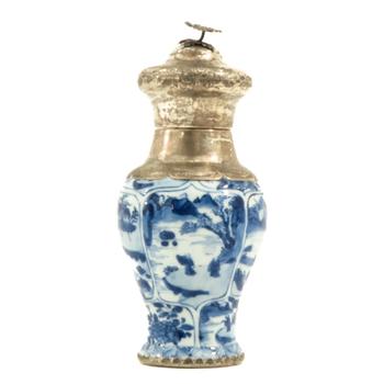 A blue and white tea caddy