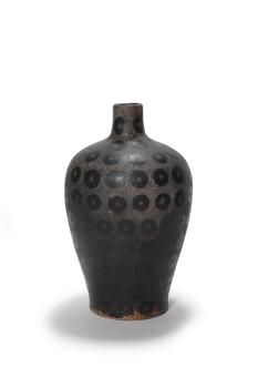 A Jizhou Kiln Circular Spotted Meiping Vase, 12th–13th C Pr.