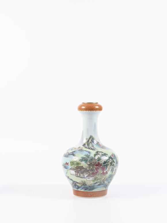 北京崇仁拍賣琺瑯彩山水紋蒜頭瓶