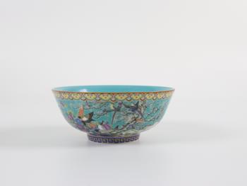 粉彩百鳥朝鳳碗