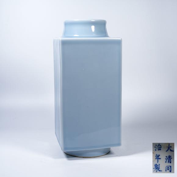 弘楊株式會社天藍(lán)釉琮式瓶