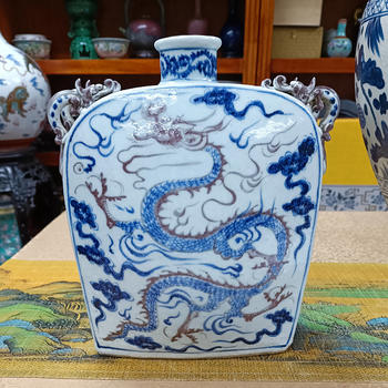 明青花鳳穿花雙耳扁瓶