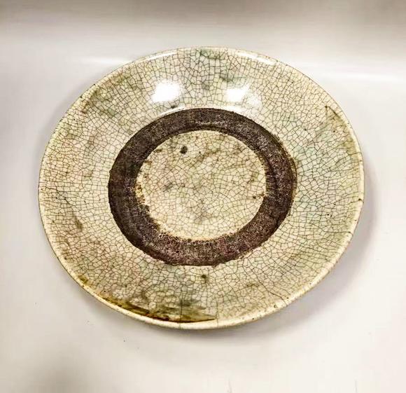 山東瑞蚨興拍賣|瑞蚨興拍賣2632期清代 哥釉大盤 直徑約18.5厘米，高約3.5厘米