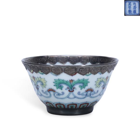 鐮倉美術(shù)清雍正 鬥彩花卉紋杯
