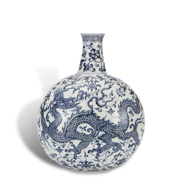 鐮倉美術(shù)明宣德 青花穿花龍紋扁壺