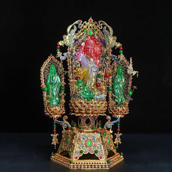 東京蕓術(shù)品掐絲巴山翠觀音像(色澤處理加色)造型獨特