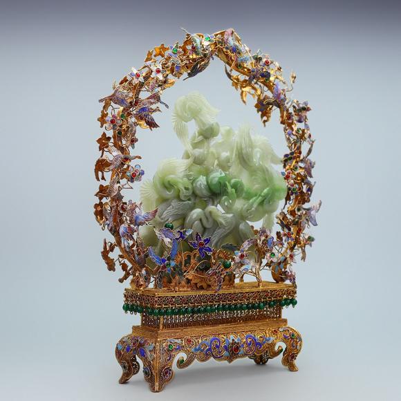 東京蕓術(shù)掐絲鑲嵌和田玉青花鶴擺件