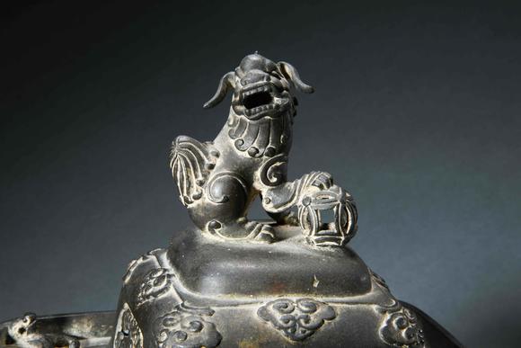 中国古董品 唐代 青銅製 鎏金 人物置物 古董文玩_古董文玩拍卖_古董文玩鉴定估价_易拍全球古董文玩拍卖