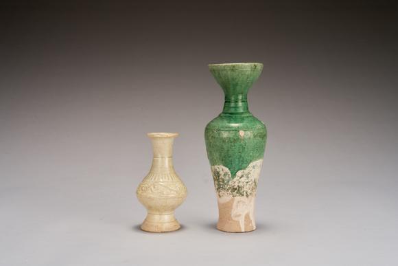 唐物 緑地粉彩花鳥紋漢詩碗 一対 雍正御製 款 中国美術 古玩 SN819 唐