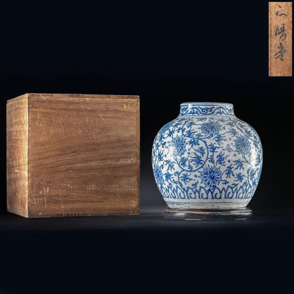 三杉美術(shù)青花纏枝蓮紋罐