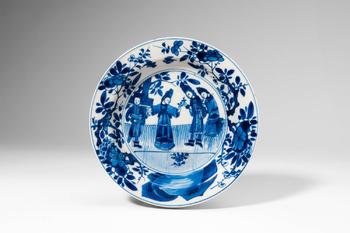 Kangxi Period, Qing Dynasty, Ca. AD 1661 - 1722. >A finely painted blue and white porcelain dish