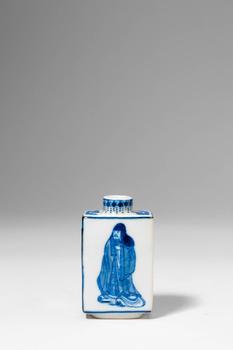 Qing Dynasty, Ca. AD 1644 - 1912. >
A porcelain snuff bottle of rectangular form with gently roun