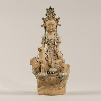 元 龍泉青瓷露胎自在菩薩坐像