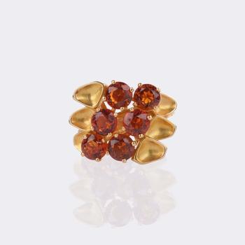 Juwelier Wilm. Vivid Citrine Vintage Ring.