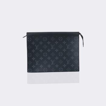 Louis Vuitton. Pochette Voyage MM.