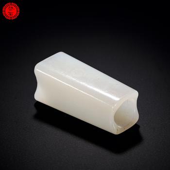 清 白玉影骨佛指舍利