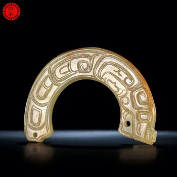 明 龍紋玉璜