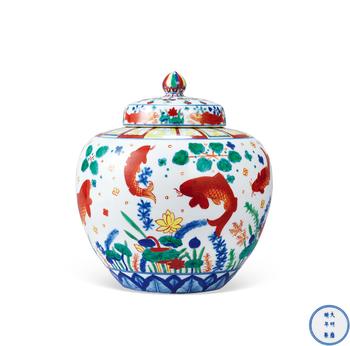 明嘉靖 青花五彩魚藻紋蓋罐