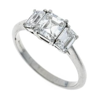 Tiffany & Co. diamond ring, platinu