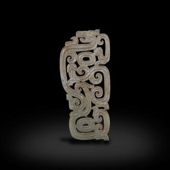 Warring States Period Jade pendant with dragon patterns