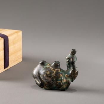 唐 錯(cuò)銀臥駝銅鎮(zhèn)紙