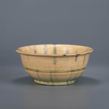 唐 掛藍釉鉢
