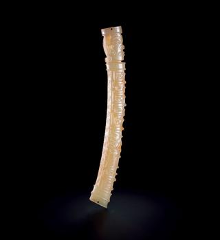 明 白玉神人佩