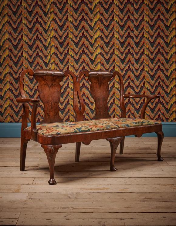 DreweattsA GEORGE II WALNUT SETTEE, CIRCA 1735