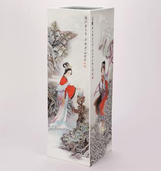 張松茂  粉彩四美圖四方箭筒