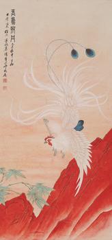 玉鳳披丹