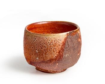Lisa Hammond (b.1956)?

Chawan, 2021?
Soda-fired stonewa